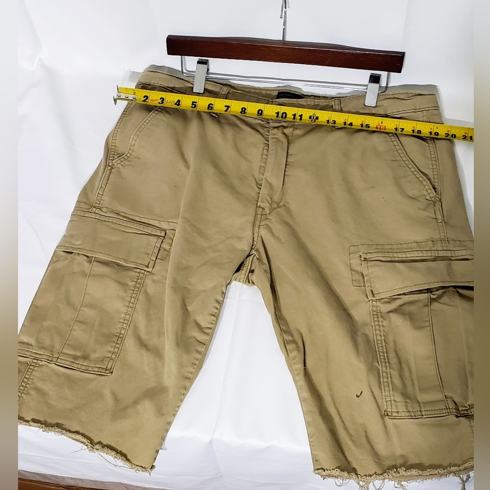 Levi's "customized" cargo pants. Great worn in condition. Mens 36" - Picture 8 of 11